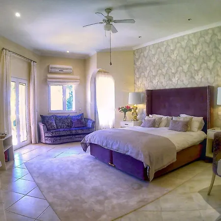 Luxury Villa, Private Pool, Cinema, Games Room, Hot Tub, Ocean View, Tennis Courts Loulé