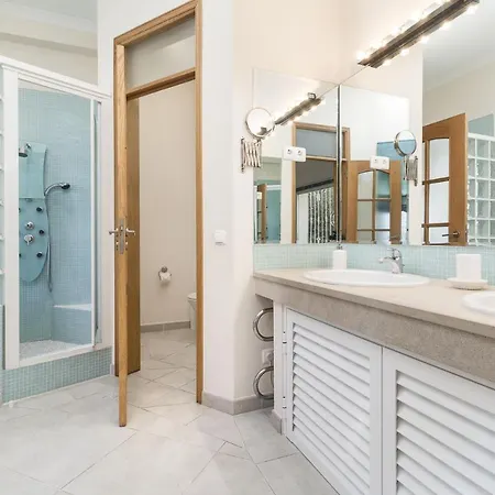 Villa Luxury Villa, Private Pool, Cinema, Games Room, Hot Tub, Ocean View, Tennis Courts
