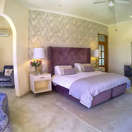 Luxury Villa, Private Pool, Cinema, Games Room, Hot Tub, Ocean View, Tennis Courts Villa Loulé