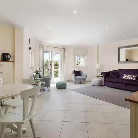 Luxury Villa, Private Pool, Cinema, Games Room, Hot Tub, Ocean View, Tennis Courts * Loulé
